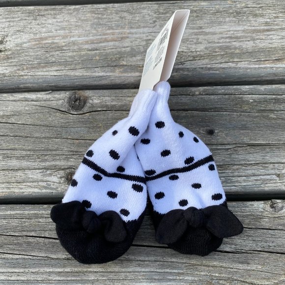 Old Navy Ballet-Slipper Graphic Bow-Tie Socks for Baby - Picture 6 of 11